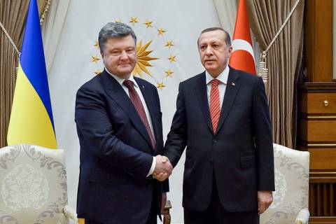 Идущие вместе: Украина и Турция решили вместе вернуть Крым, сделав ставку на крымских татар