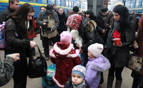 Переселенцев с Донбасса лишили права голоса