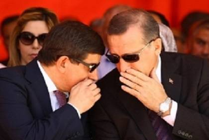 Давутоглу и Эрдоган обвиняются в пособничестве террористам