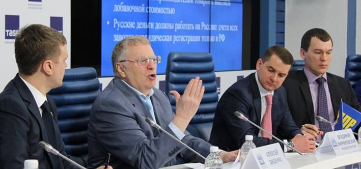 Жириновский: Украинцы должны понять, что большинство из них — русские, но им заморочили голову