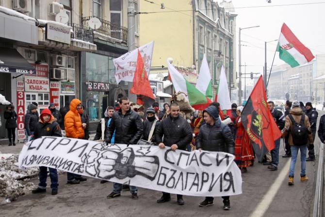 Пока болгары охотятся на мигрантов, на них охотится Хельсинкский комитет Пока болгары охотятся на мигрантов, на них охотится Хельсинкский комитет