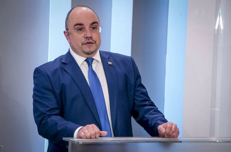 Вадим Арустамов: «Свежая кровь» Вадим Арустамов: «Свежая кровь»