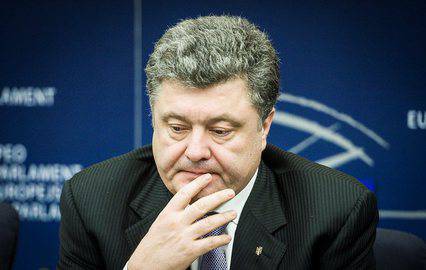 В Раде наехали на Порошенко, он обиделся и ушел В Раде наехали на Порошенко, он обиделся и ушел