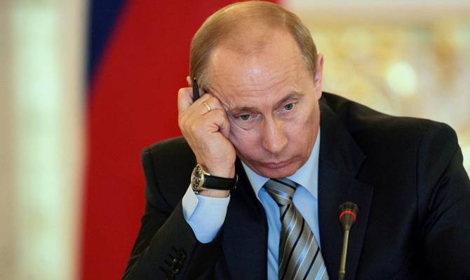 Тень на имидже Путина. Оппозиция пользуется недобросовестными чиновниками