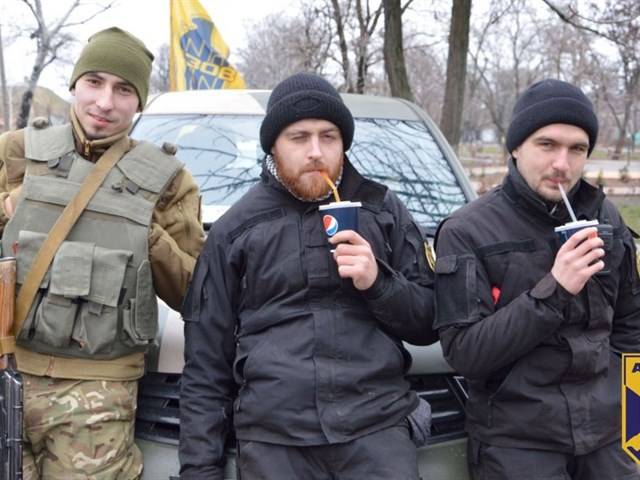 Азов начал патрулирование админграницы с Крымом Азов начал патрулирование админграницы с Крымом