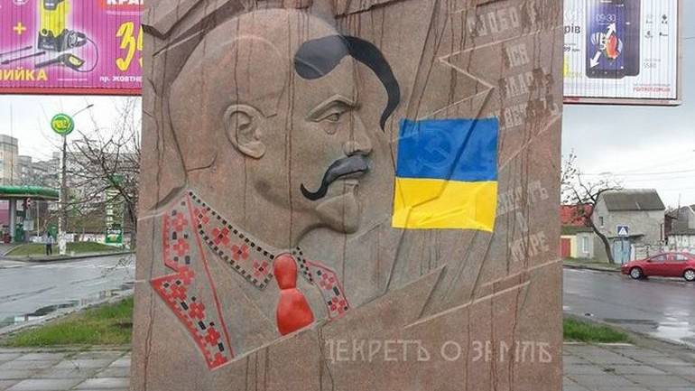 Deutsche Welle: тоталитарное прошлое Украины и 6 фактов декоммунизации
