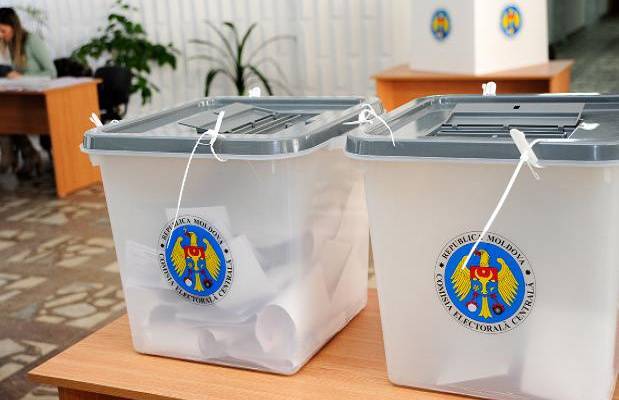 В Молдове впервые за 15 лет президента выберет народ