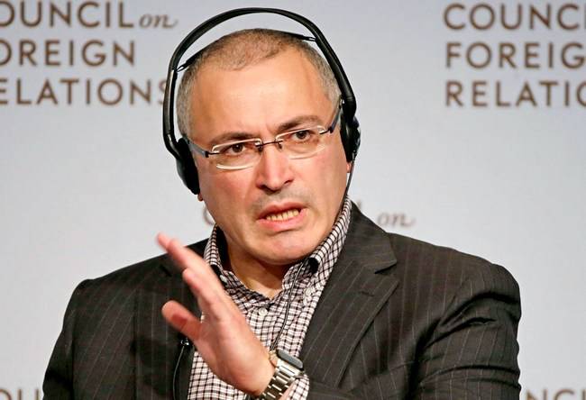 Ходорковский пишет новую Конституцию России