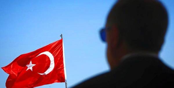 Турецкий чернорабочий: до каких пор НАТО будет терпеть Анкару
