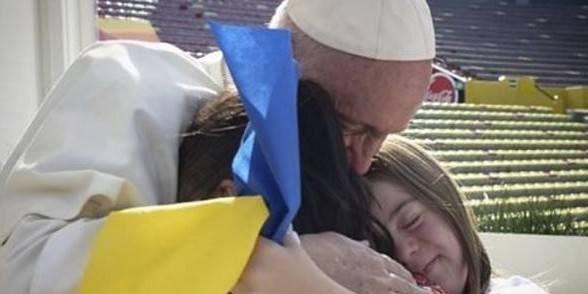 Украинские СМИ перепутали символ даунов с флагом Украины