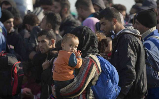 Греция отправила первую группу мигрантов в Турцию