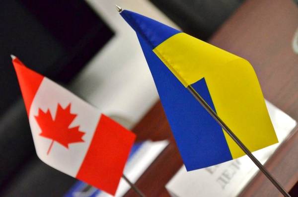 Канада деликатно послала Украину