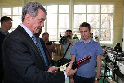 Севастополь ко Дню Победы подарит по ящику шампанского Одессе и Киеву