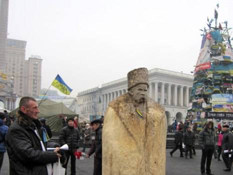 Украинское самосознание придумали в Петербурге