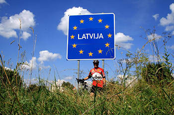 Синдром попрошайки. Латвия опять вспомнила про советскую оккупацию