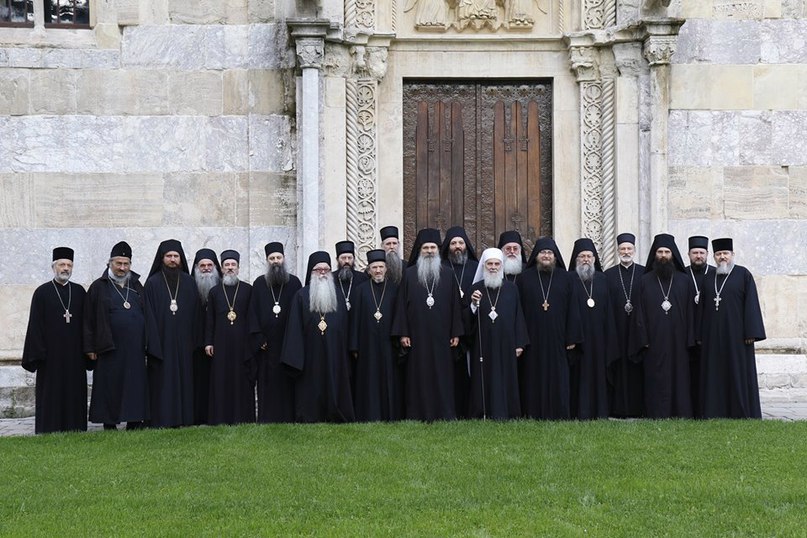 Священникам монастыря «Високи Дечани» в Косово выиграли суд у албанцев