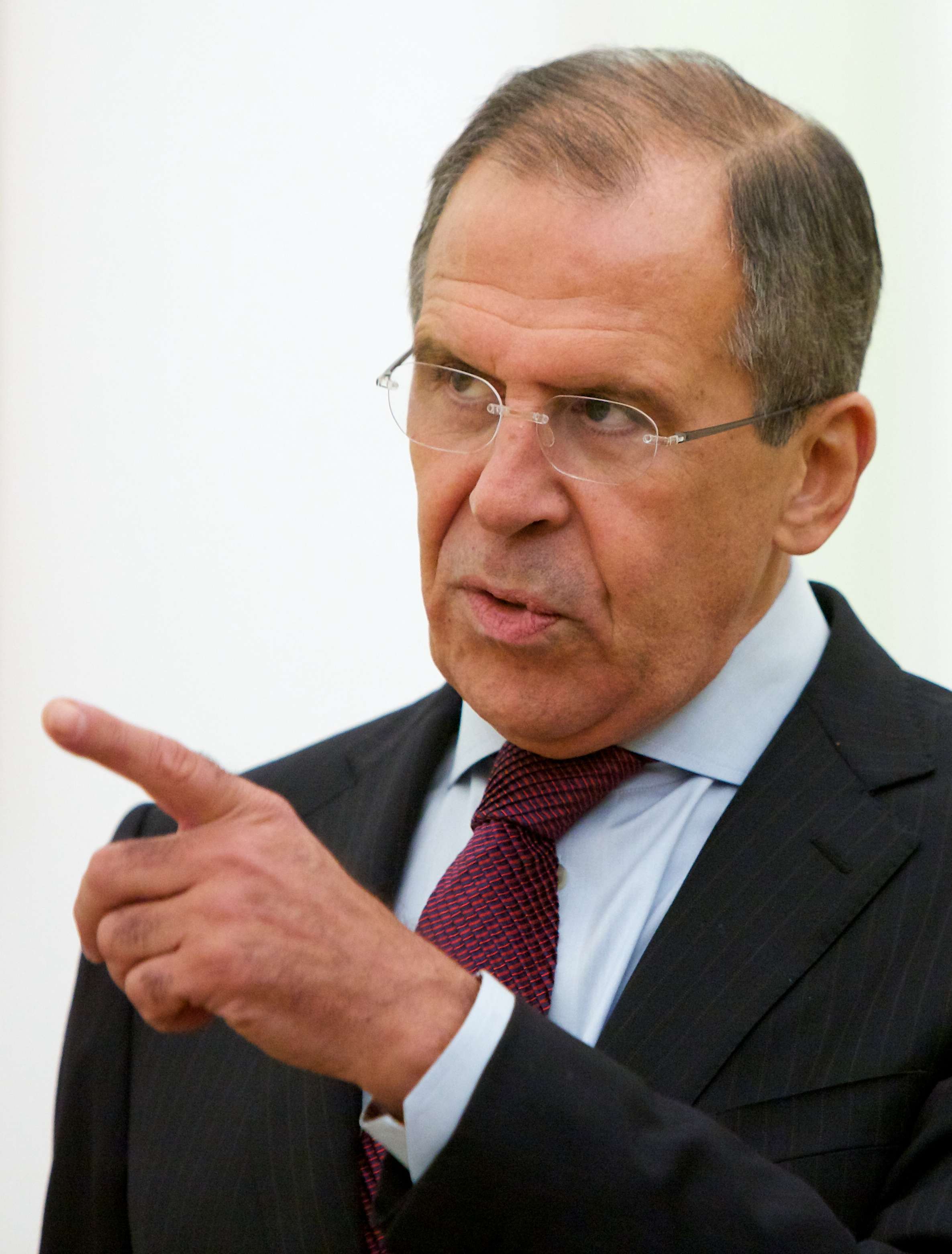 Лавров посоветовал генсеку НАТО «не лезть к микрофону»