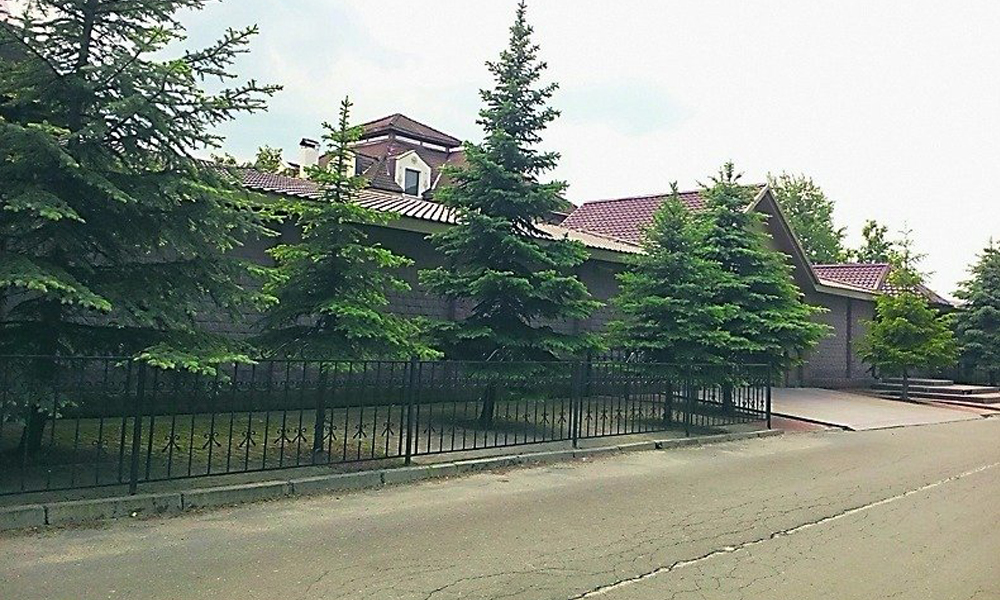 Журналисты узнали о новом соседе Порошенко