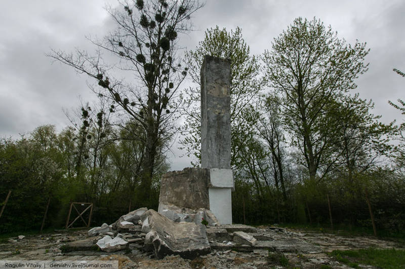 В Польше развернулась настоящая война с советскими памятниками
