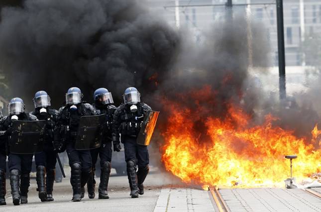 Протесты во Франции: градус повышается