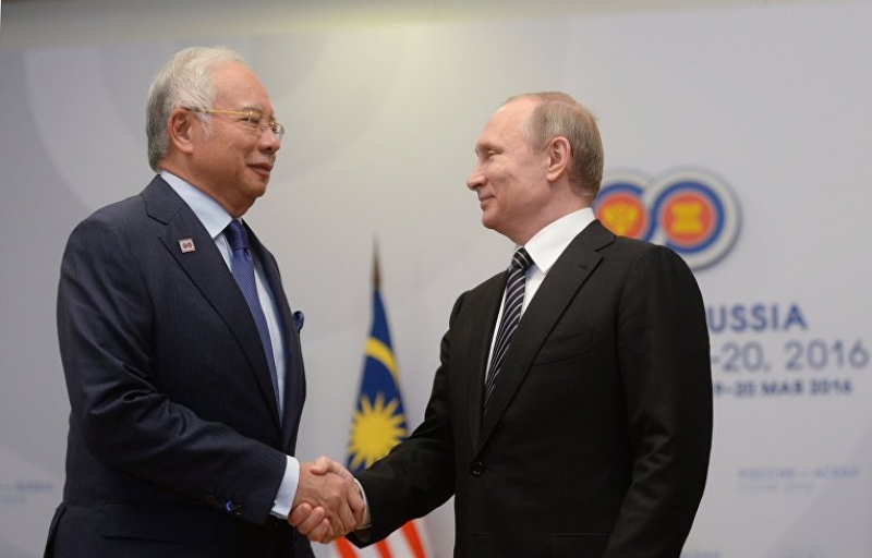 Россия и Малайзия начали собственное расследование трагедии «Боинга»