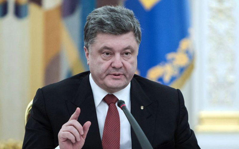 Порошенко раскрыл подробности договоренности по возвращению Савченко