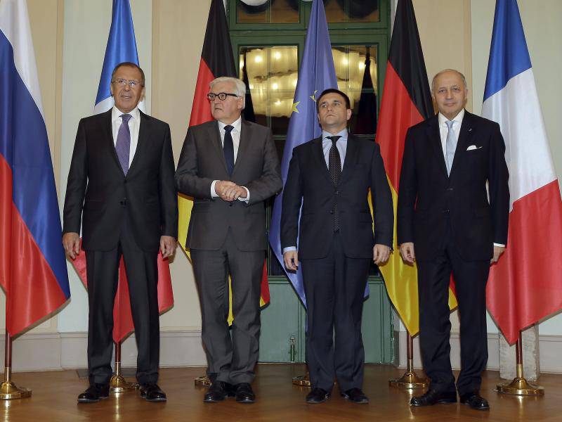 Бесконечность не предел: ЕС ткнул Киев носом в Минские соглашения