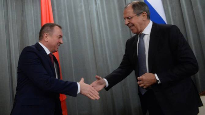 Замашки НАТО и скидки на газ: что обсуждают Москва и Минск Замашки НАТО и скидки на газ: что обсуждают Москва и Минск