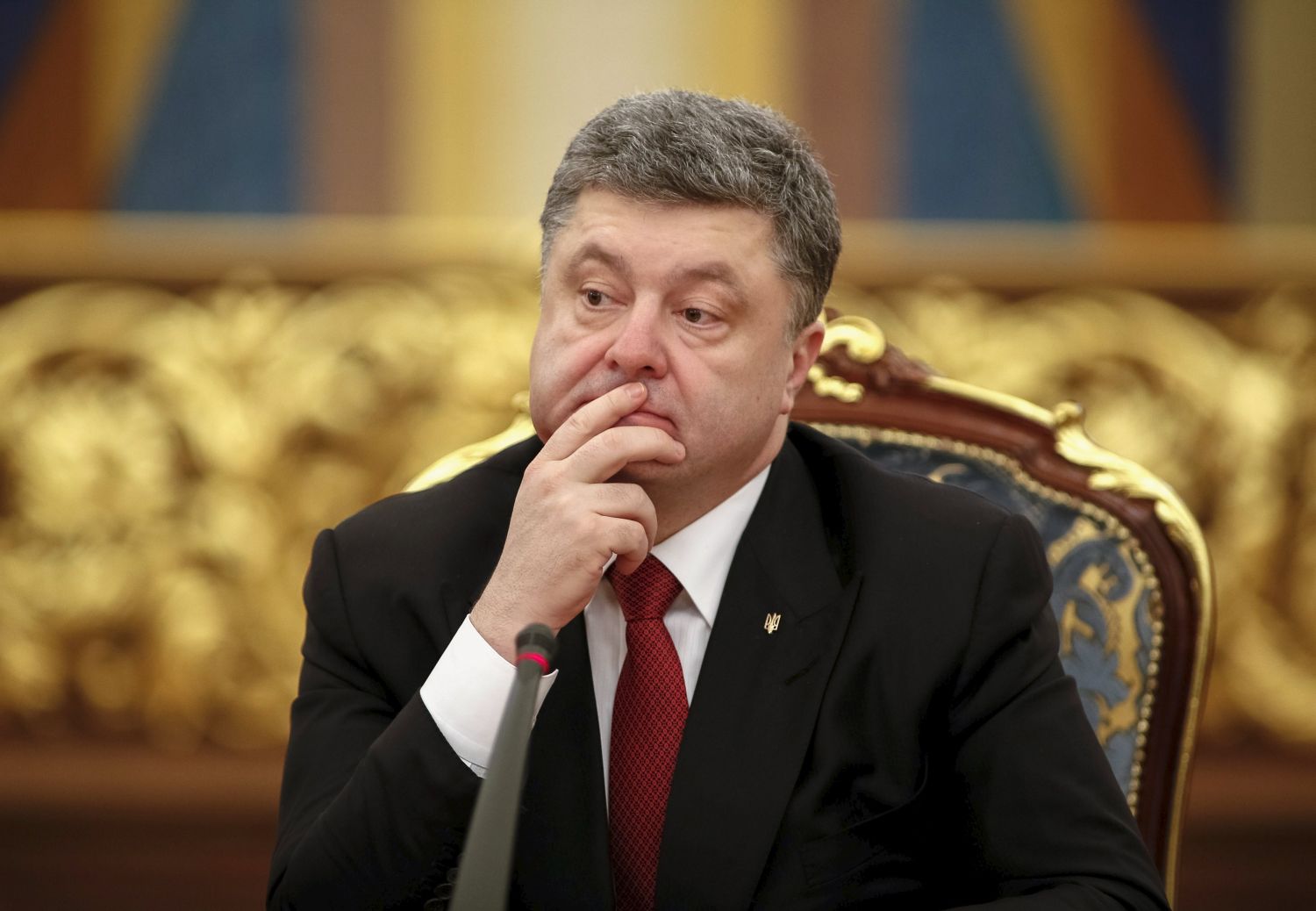 Власти Крыма дали понять Петру Порошенко где его место