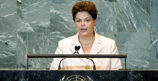 Отставка президента Бразилии: Русеф не опускает руки
