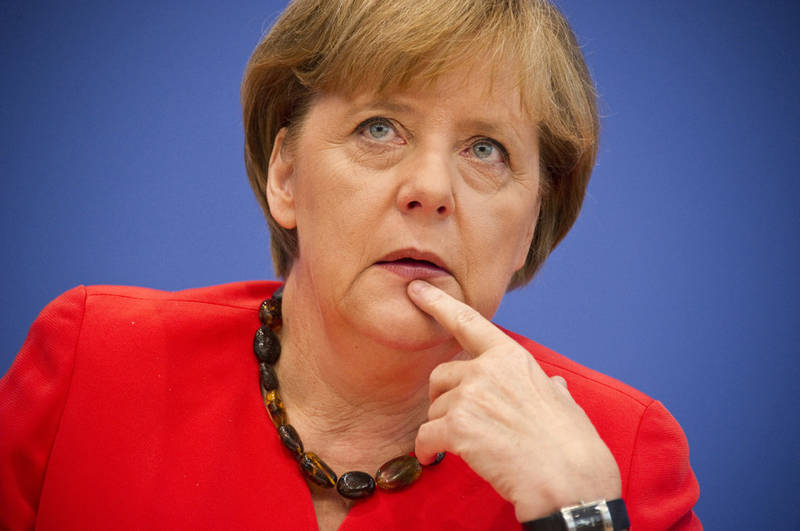 Меркель не нашла на карте родной Гамбург. А Берлин отправила... в Россию