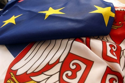 Молодежь Сербии не поддерживает вступление страну в ЕС