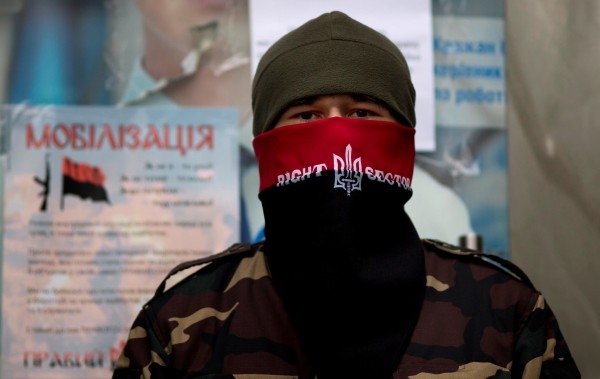 Боевиков Яроша под суд. Киев объявил войну Правому сектору