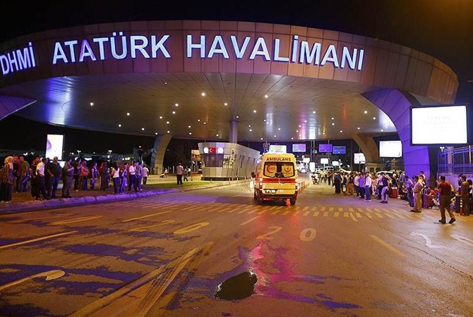 След украинских майданщиков всплыл в теракте в аэропорту Стамбула