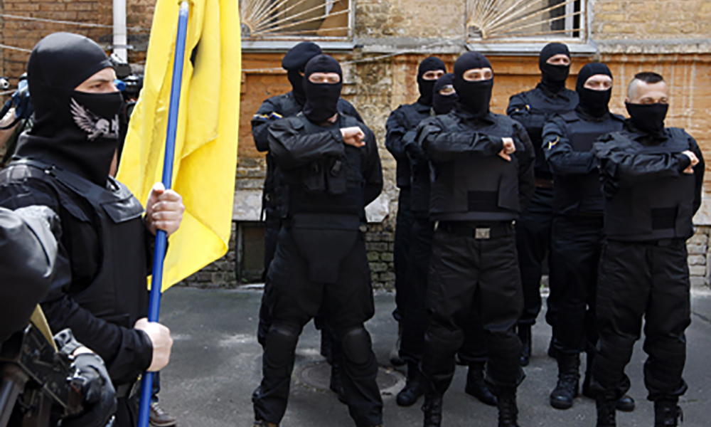 Колосс не сломлен: боевики «Азова» снова поджигают Харьков
