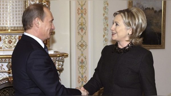 Кремлевский компромат на Клинтон ждет своего часа