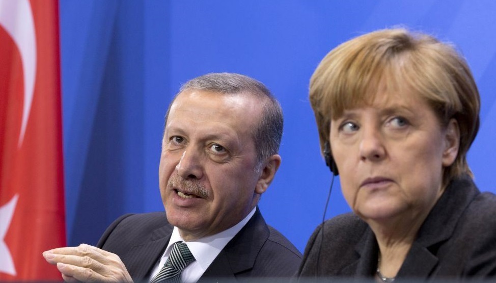 План А провалился: Европа подставит Германию под "дубину" Эрдогана