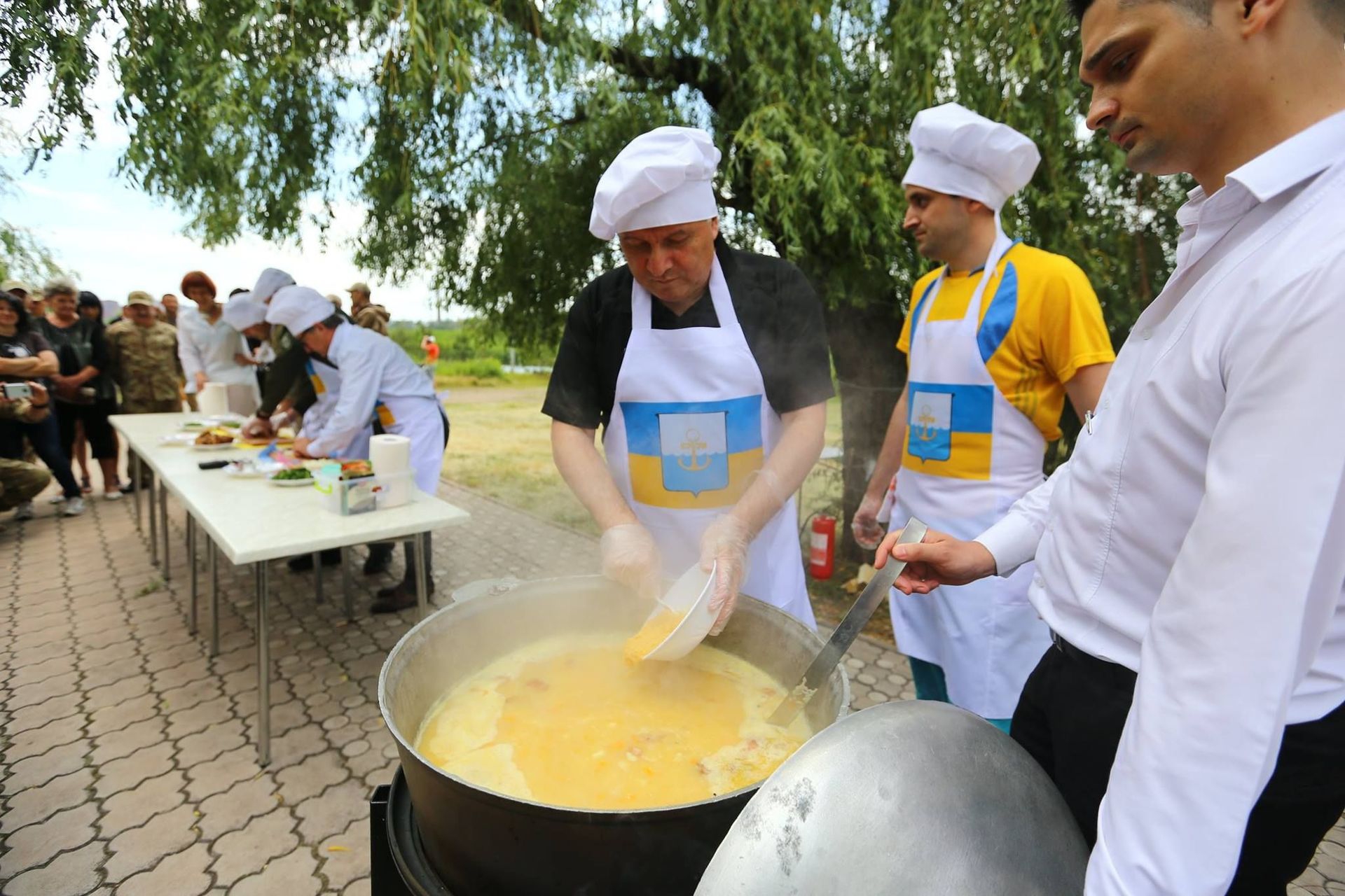 «Благотворительный суп» от Авакова влетел украинцам в копеечку