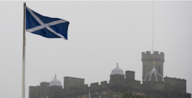 Маленькая, но гордая: Шотландия собралась остановить выход Британии из ЕС