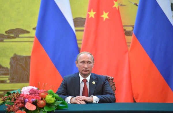Чего Путин добивается в Китае?
