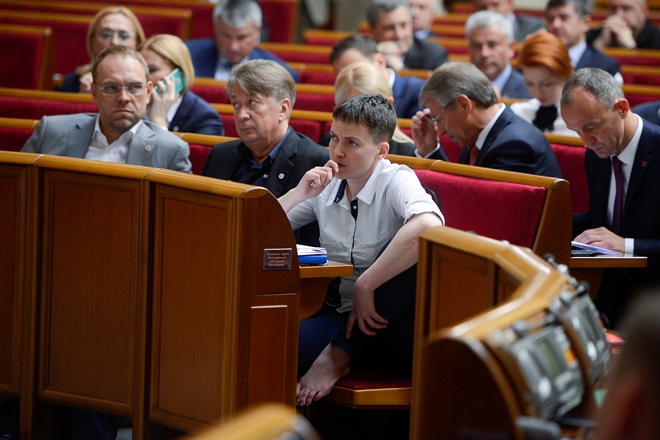 Савченко призвала депутатов Рады следовать примеру «бандюков» из 90-х