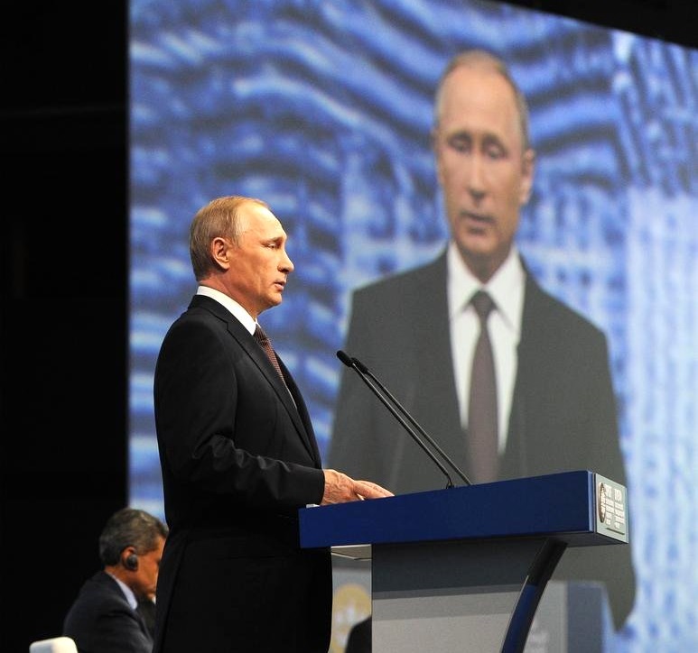 Перезагрузка неминуема: Путин протянул руку Европе Перезагрузка неминуема: Путин протянул руку Европе