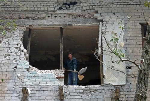 На Донбассе жертвы войны множатся. Надежд на Минск все меньше