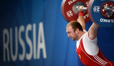 Российских тяжелоатлетов отстранили от участия в Олимпиаде