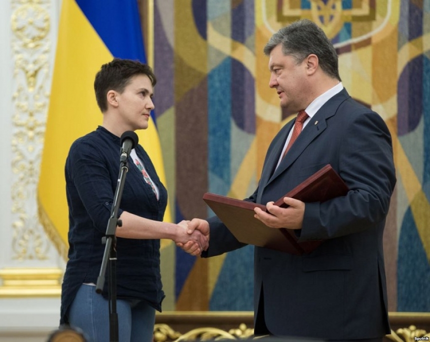 Савченко шокировала общественность подробностями личных встреч с Порошенко