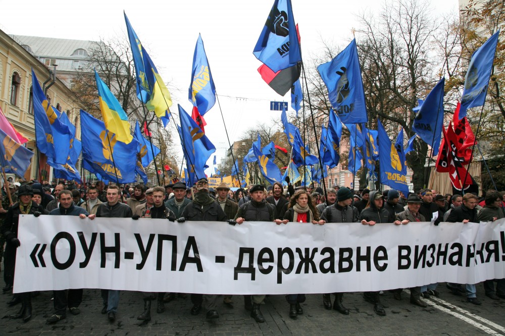 Польша ждет от Украины решения по ОУН-УПА Польша ждет от Украины решения по ОУН-УПА