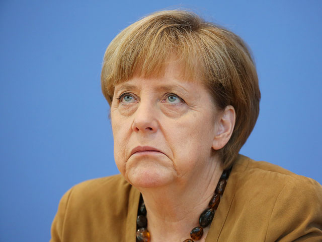 Меркель  не сядет с Терезой Мэй за один стол