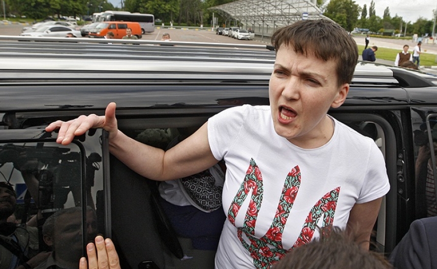 Пьянство — не порок: Савченко готова плюнуть в лицо украинцам Пьянство — не порок: Савченко готова плюнуть в лицо украинцам