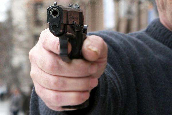 Кровавое сафари: украинский чиновник на Луганщине открыл стрельбу по людям Кровавое сафари: украинский чиновник на Луганщине открыл стрельбу по людям