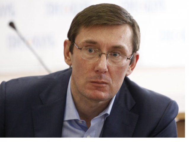 Свободу убийцам и мародерам: Луценко пиарится на «Айдаре» и ястребах войны Свободу убийцам и мародерам: Луценко пиарится на «Айдаре» и ястребах войны